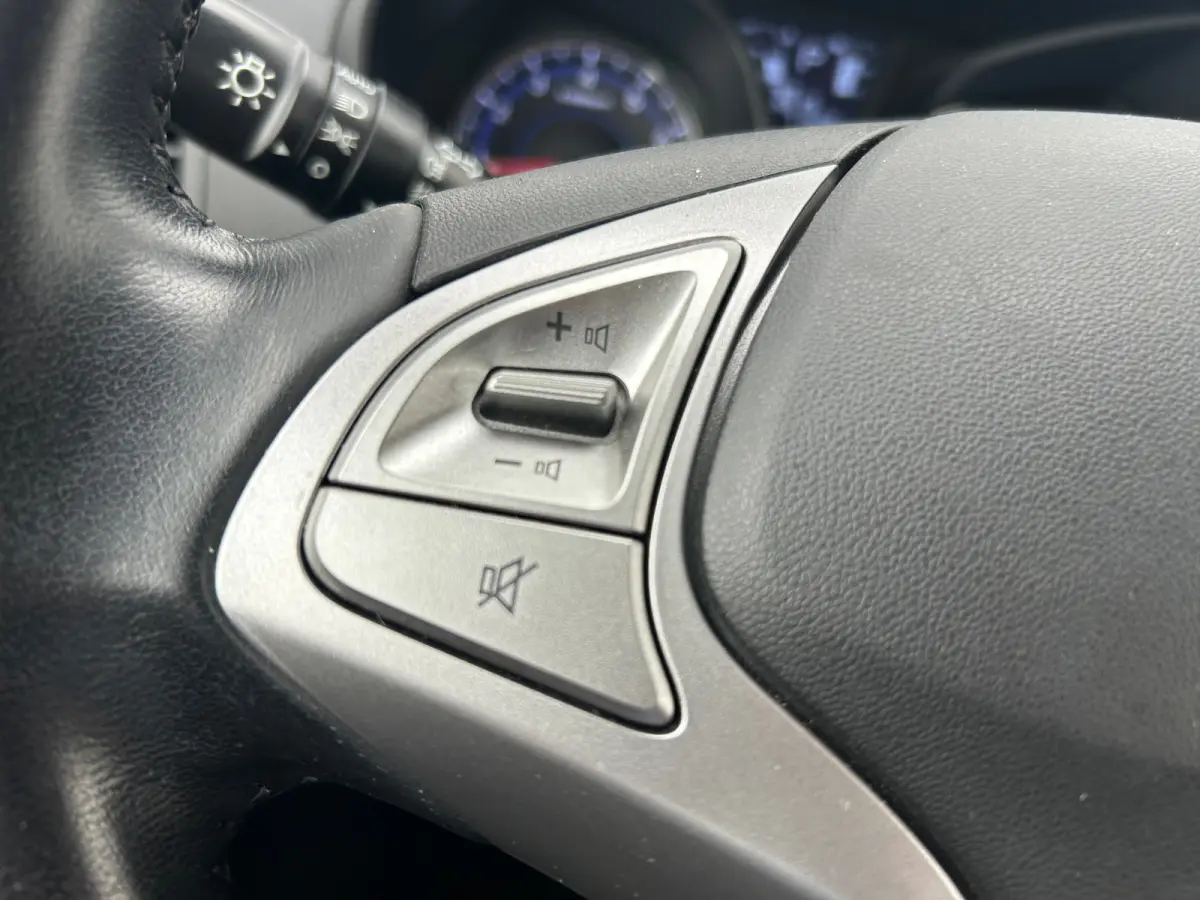 1.6i i-Vision | Automaat | 16" Lichtmetalen velgen | Parkeersensoren achter