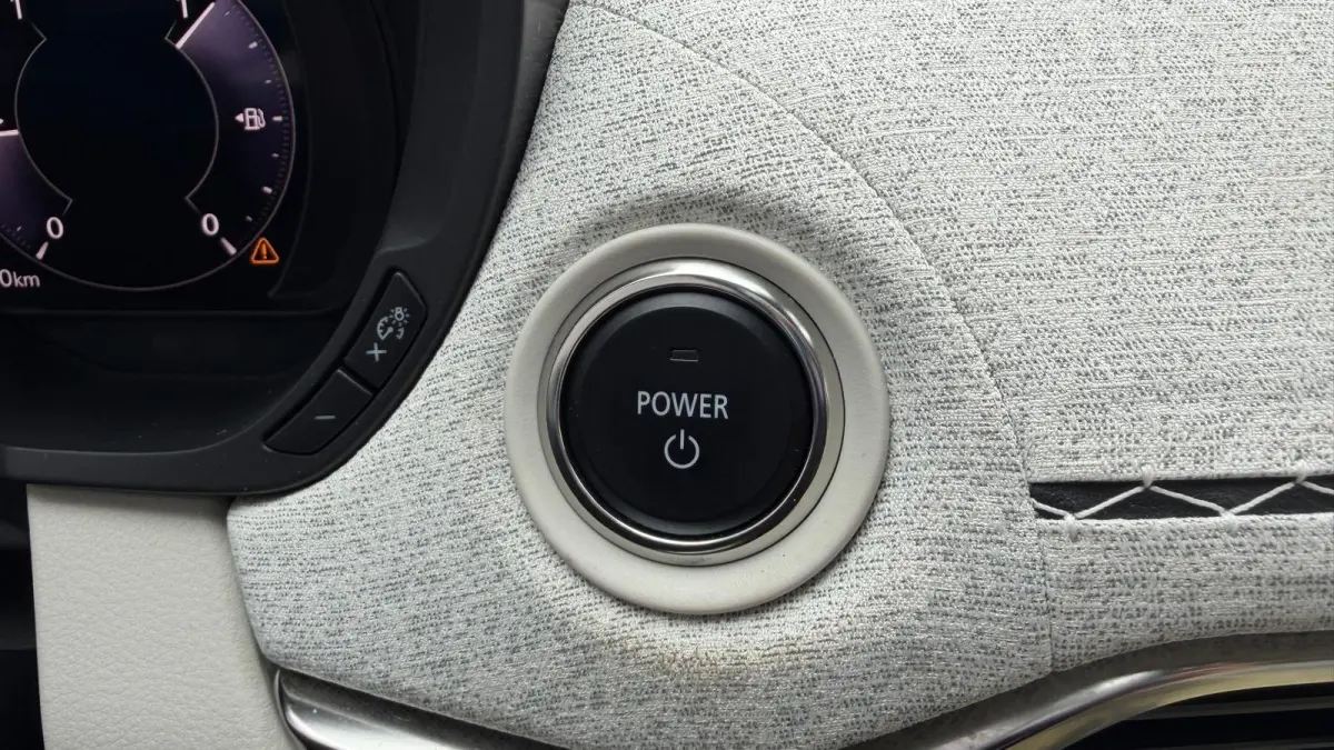 2.5 e-SKYACTIV PHEV 327PK TAKUMI AUTOMAAT SOH 93,25% / NAVI / LEDER / CLIMA / FULL-LED / PDC / 20" LMV / PANO DAK / KEYLESS / 360 CAMERA / HUD / WINTERPAKKET / ADAPT. CRUISECONTROL / 1E EIGE