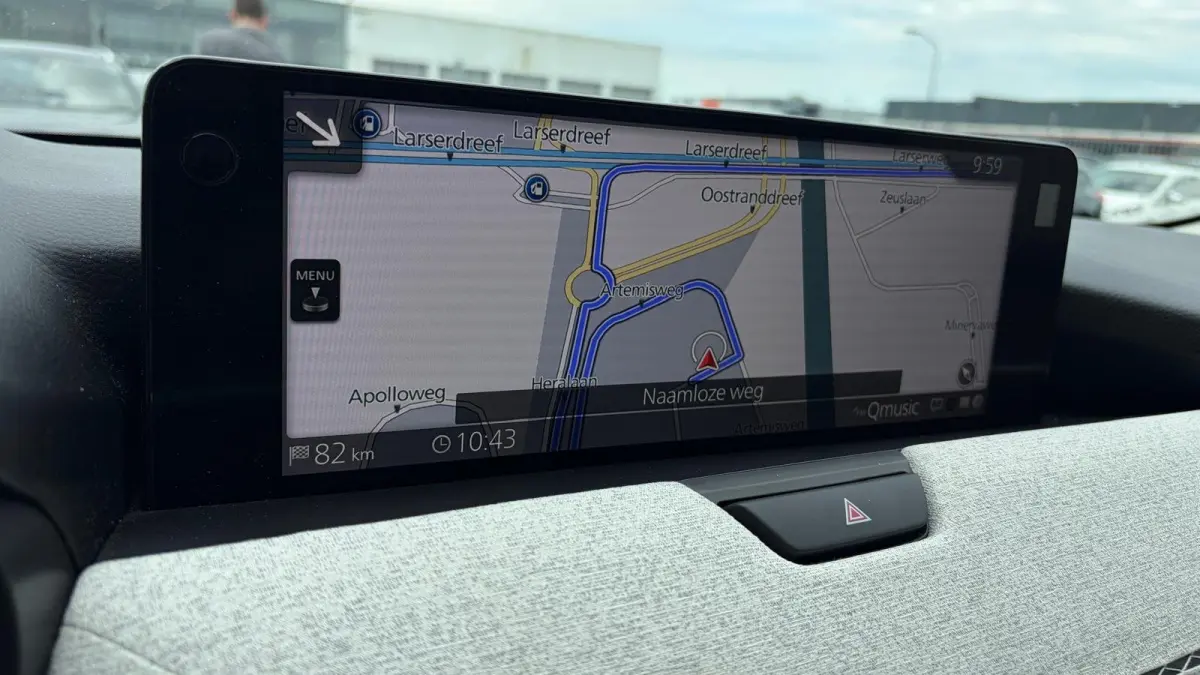 2.5 e-SKYACTIV PHEV 327PK TAKUMI AUTOMAAT SOH 93,25% / NAVI / LEDER / CLIMA / FULL-LED / PDC / 20" LMV / PANO DAK / KEYLESS / 360 CAMERA / HUD / WINTERPAKKET / ADAPT. CRUISECONTROL / 1E EIGE
