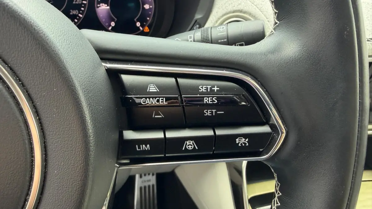 2.5 e-SKYACTIV PHEV 327PK TAKUMI AUTOMAAT SOH 93,25% / NAVI / LEDER / CLIMA / FULL-LED / PDC / 20" LMV / PANO DAK / KEYLESS / 360 CAMERA / HUD / WINTERPAKKET / ADAPT. CRUISECONTROL / 1E EIGE