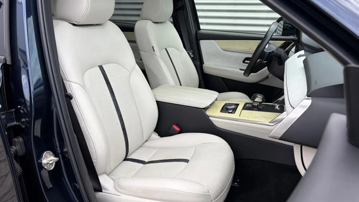 2.5 e-SKYACTIV PHEV 327PK TAKUMI AUTOMAAT SOH 93,25% / NAVI / LEDER / CLIMA / FULL-LED / PDC / 20" LMV / PANO DAK / KEYLESS / 360 CAMERA / HUD / WINTERPAKKET / ADAPT. CRUISECONTROL / 1E EIGE