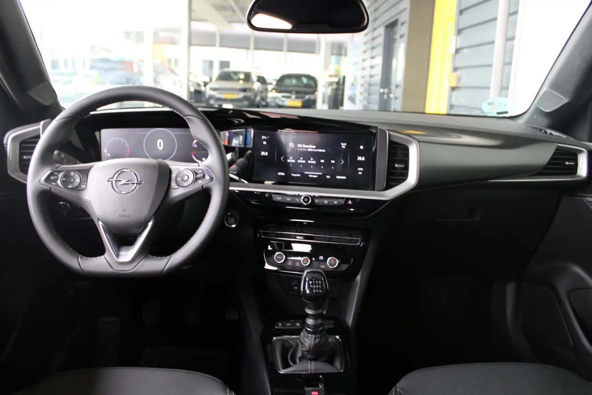1.2 Turbo Ultimate | Camera | Alcantara | Adaptive cruise control | Dodehoek detectie |