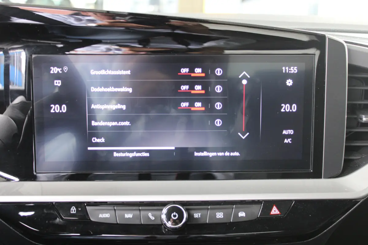 1.2 Turbo Ultimate | Camera | Alcantara | Adaptive cruise control | Dodehoek detectie |