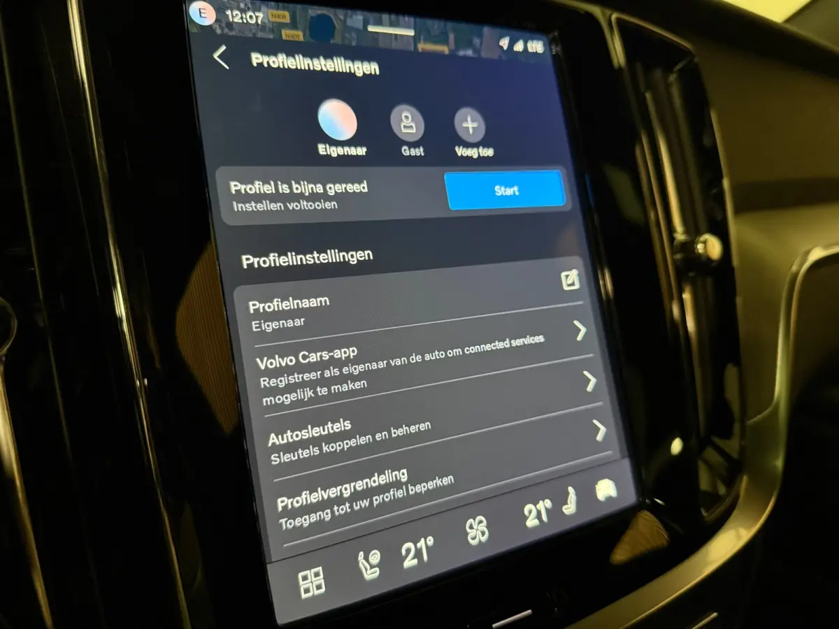 T8 AWD Recharge Plus Dark | Harman Kardon | Trekhaak | 455pk | 360° Camera | Head-Up Display | Schuifdak | Adaptieve Cruise Control | Stoelverwarming voor+achter | Stuurwielverwarming | Pil