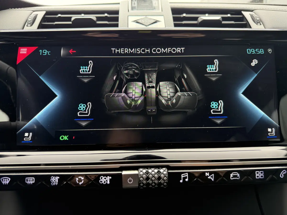 300pk E-Tense 4x4 Opera (Elektrisch Schuifdak - Leder incl verwarming/koeling/massage/geheugen - NightVision - Focal Electra - Elektrische Klep - 360gr Camera - Adaptieve Cruise Controle)