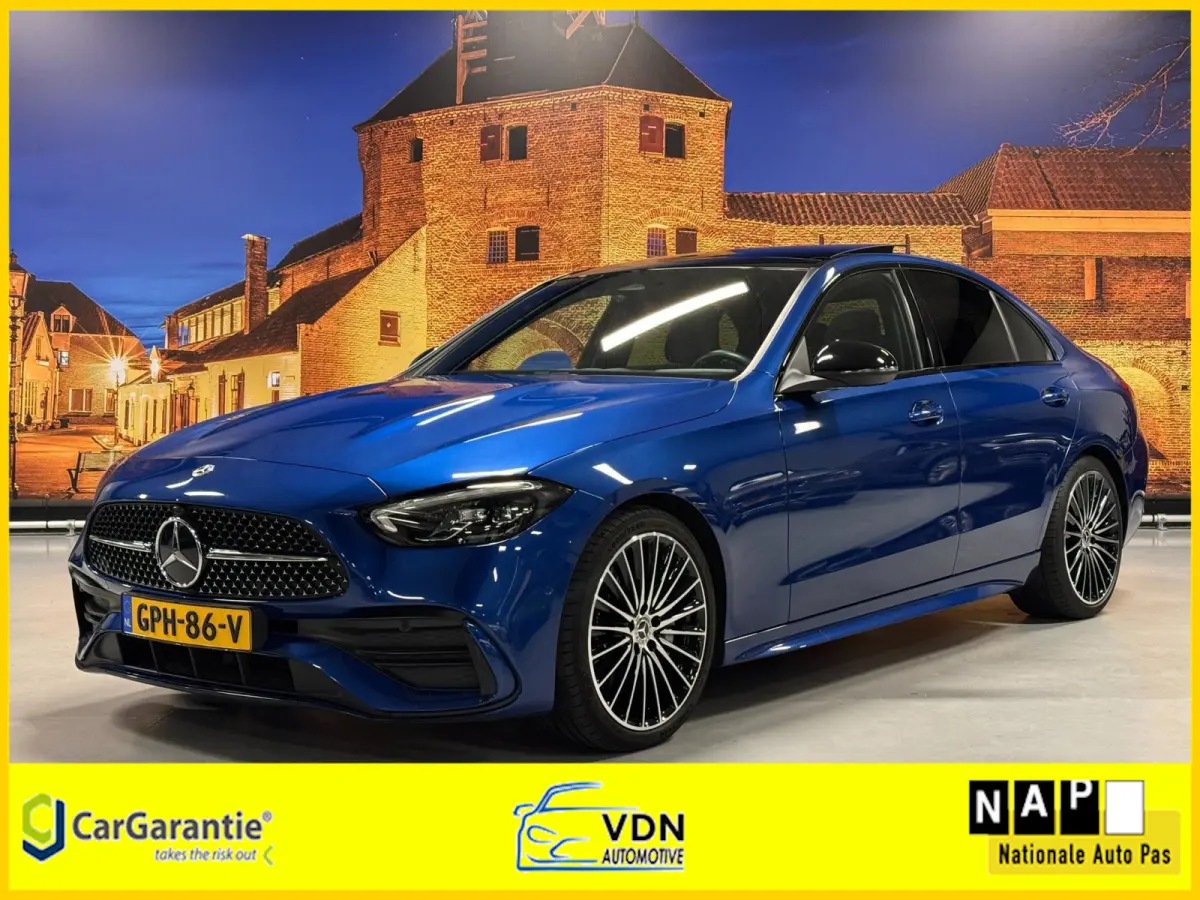 300 d AMG Line Panodak Leer Camera LED
