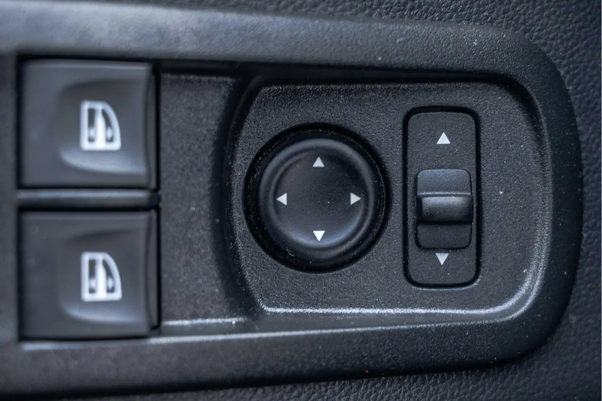 2.3dCi | Bakwagen met Laadklep | LED | Carplay | Camera | Cruise