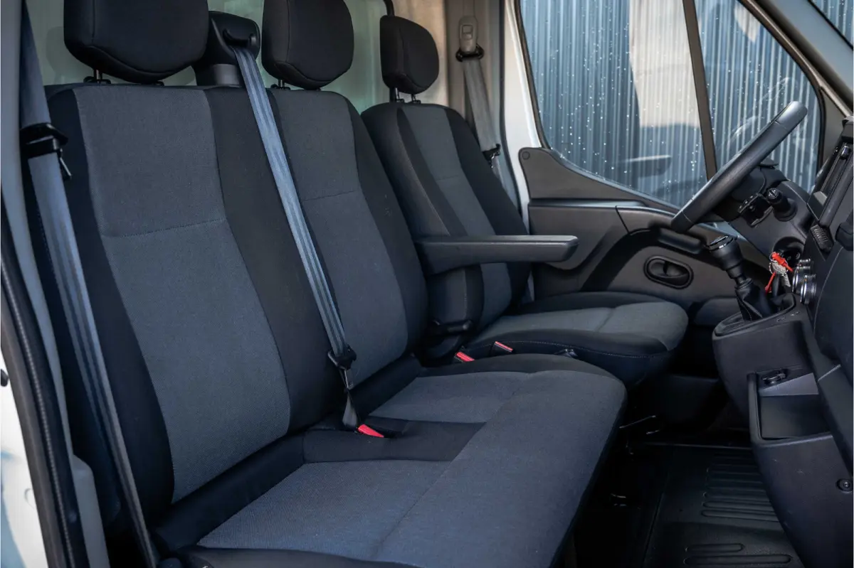 2.3dCi | Bakwagen met Laadklep | LED | Carplay | Camera | Cruise
