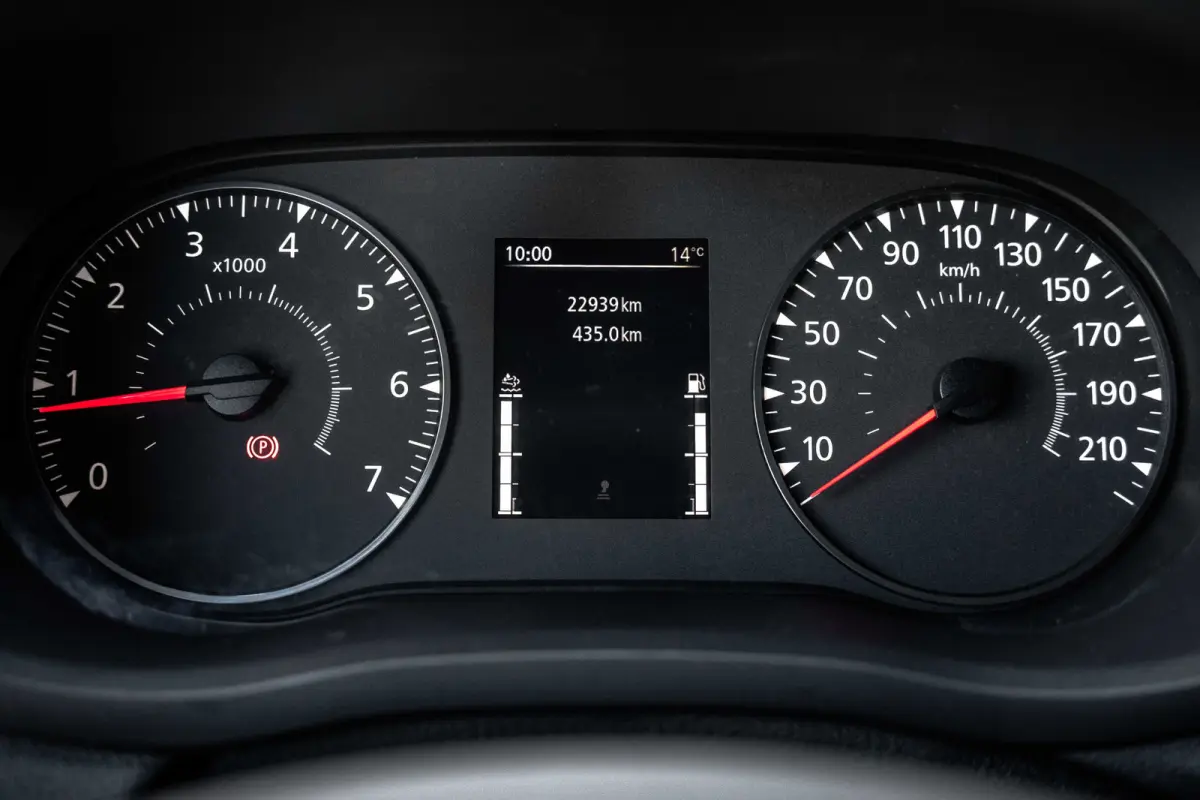 2.3dCi | Bakwagen met Laadklep | LED | Carplay | Camera | Cruise