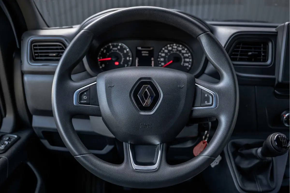2.3dCi | Bakwagen met Laadklep | LED | Carplay | Camera | Cruise