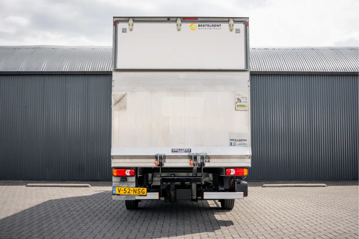 2,3 140PK | Bakwagen met laadklep | 3-Zits | LED | Cruise | Airco