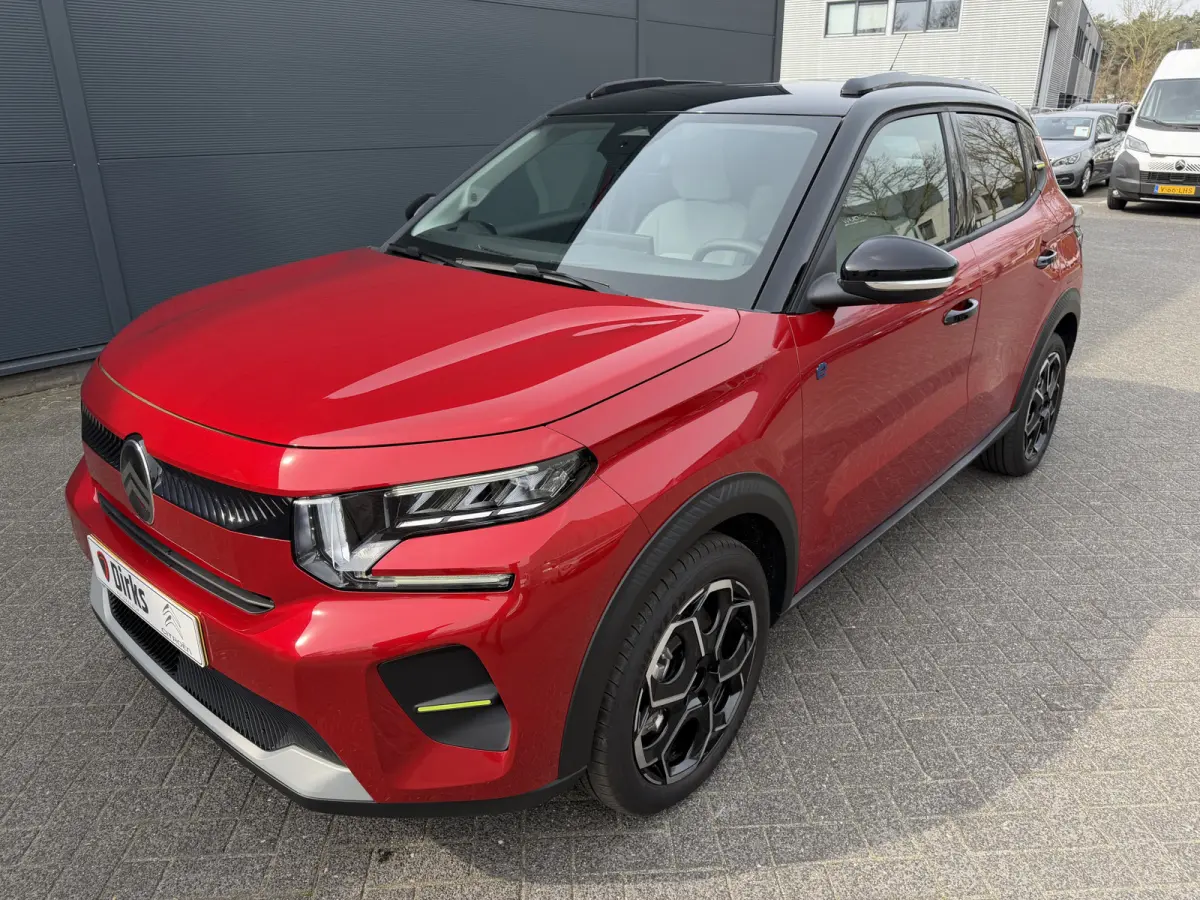 Max 113pk 44 kWh (Automatische Airco - Navigatie - LED - Apple Carplay - Camera - 17" - Two Tone)