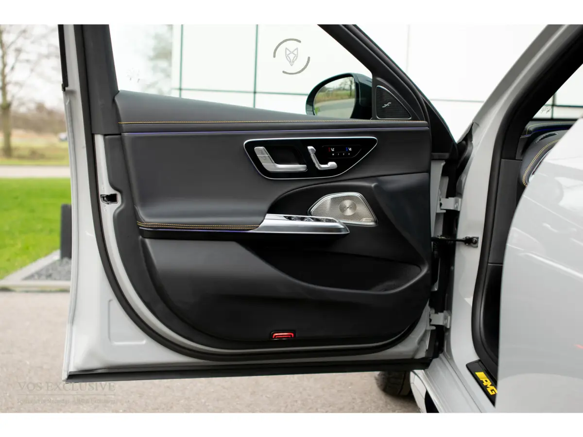 AMG 53 4M Edition 1 Full Carbon in- en exterieur|Bumester 4D|Schaalstoelen|Keyless|Stoelkoeling|ACC|Performance Sound|360°Camera|Superscreen