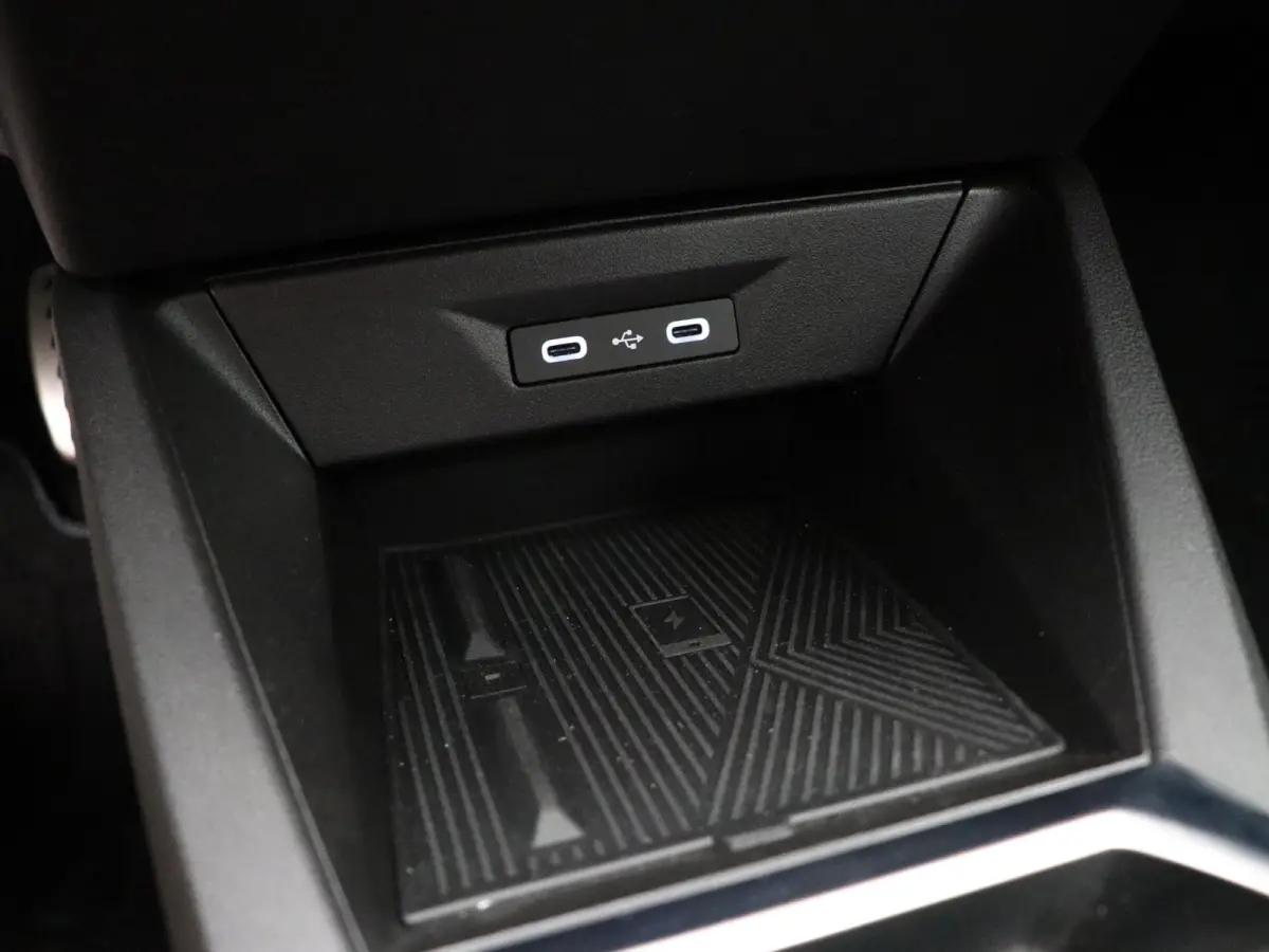 Hybrid 160pk esprit Alpine | Vijf jaar garantie | Stuurverwarming | Harman Kardon | 360 graden camera |