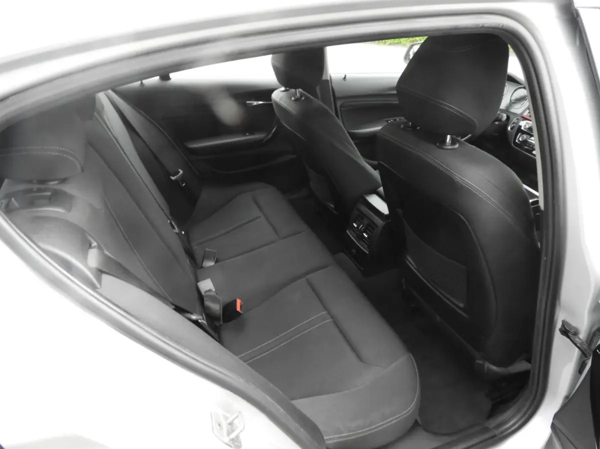 118i Executive , Xenon , Sportstoelen