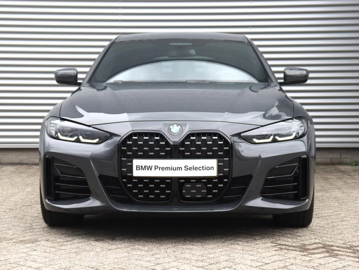 430i | High Executive | M Sportpakket Pro | Driving Assistant Prof. | Comfort Access | Achteruitrijcamera | HiFi | 20'' LMV