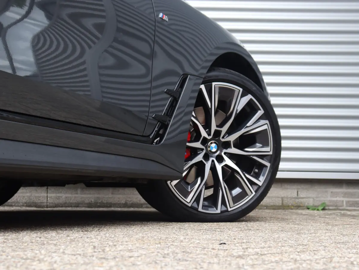 430i | High Executive | M Sportpakket Pro | Driving Assistant Prof. | Comfort Access | Achteruitrijcamera | HiFi | 20'' LMV