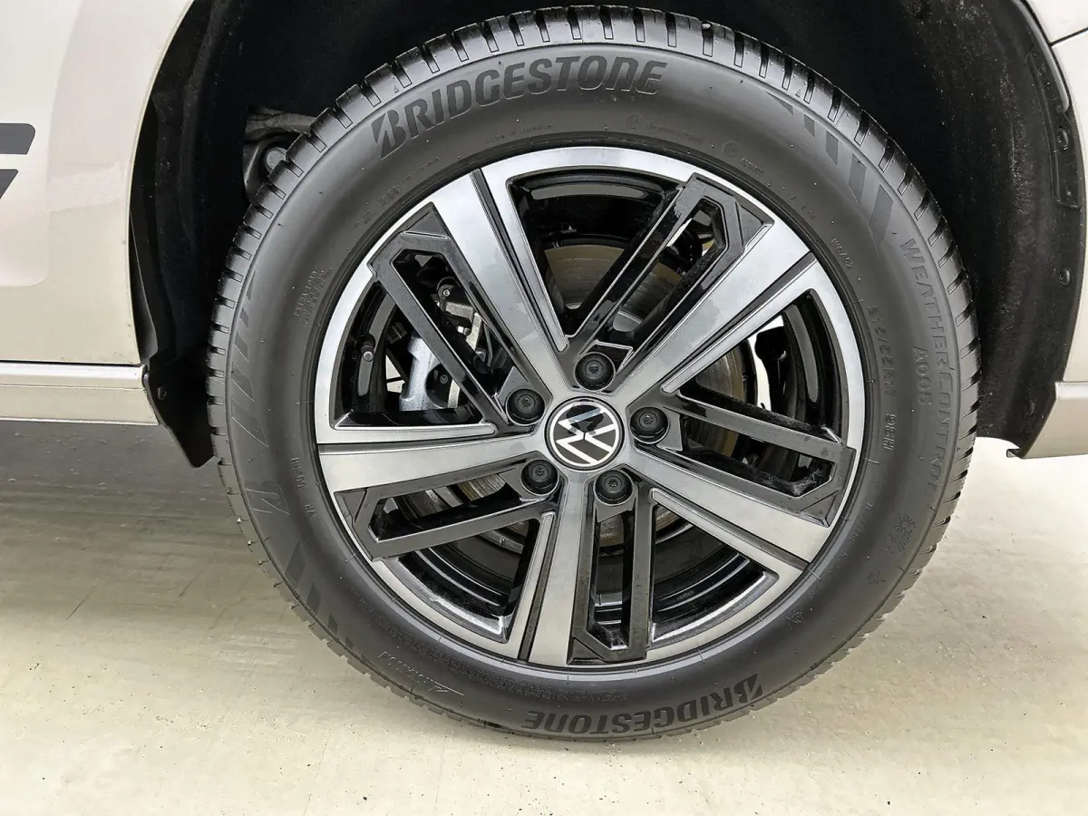 Flexible 1.5 TSI Hybride Limited Edition | Automaat | Multifunctioneel Stuurwiel | Adaptive Cruise Control | DAB+ | Digital Cockpit | Navigatie | Achteruitrijcamera | Led Lampen | Lane Assis