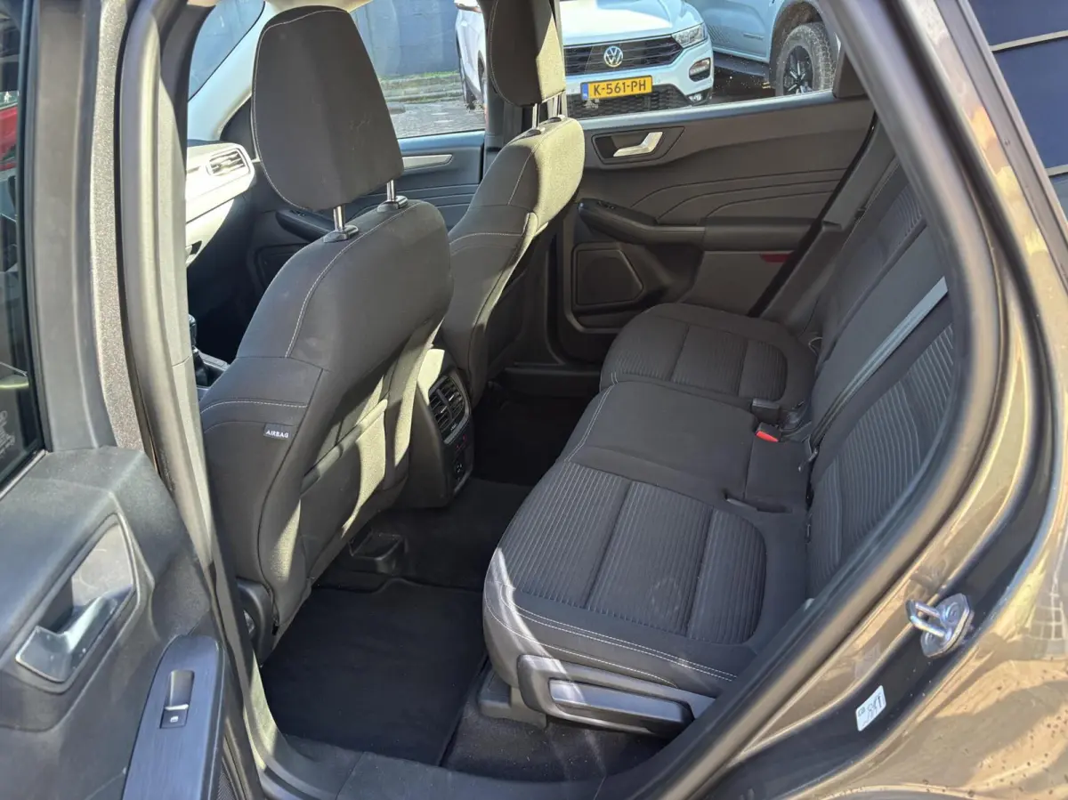 1.5 EcoBoost Titanium 120PK Afn. Trekhaak Winterpack Camera Cruise Navi Climate Keyless Full-LED 18'' Velgen Privacy Glass *1600KG Trekgewicht*