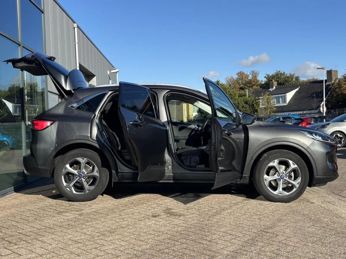 1.5 EcoBoost Titanium 120PK Afn. Trekhaak Winterpack Camera Cruise Navi Climate Keyless Full-LED 18'' Velgen Privacy Glass *1600KG Trekgewicht*