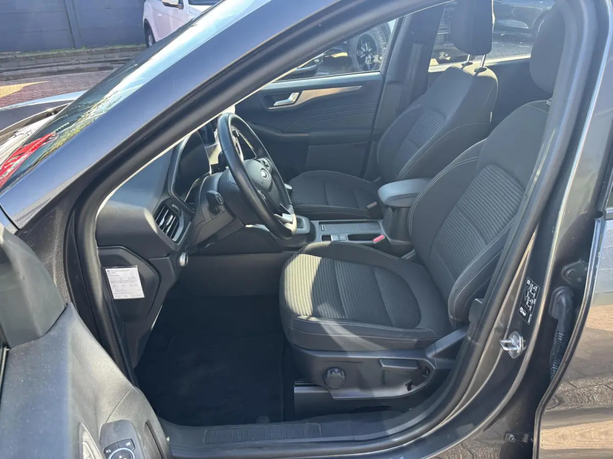 1.5 EcoBoost Titanium 120PK Afn. Trekhaak Winterpack Camera Cruise Navi Climate Keyless Full-LED 18'' Velgen Privacy Glass *1600KG Trekgewicht*