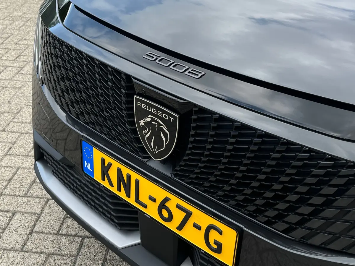 1.2 Hybrid 145 GT Exclusive 7P VOORRAAD ACTIE | 8 JAAR GARANTIE | | 2 stoelen op derde rij | Achterbank verwarmd | Apple Carplay/Android Auto|telefoonintegratie premium