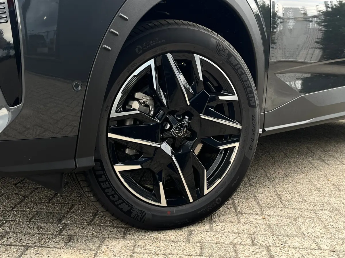1.2 Hybrid 145 GT Exclusive 7P VOORRAAD ACTIE | 8 JAAR GARANTIE | | 2 stoelen op derde rij | Achterbank verwarmd | Apple Carplay/Android Auto|telefoonintegratie premium