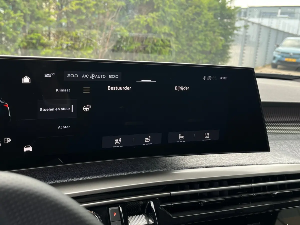 1.2 Hybrid 145 GT Exclusive 7P VOORRAAD ACTIE | 8 JAAR GARANTIE | | 2 stoelen op derde rij | Achterbank verwarmd | Apple Carplay/Android Auto|telefoonintegratie premium