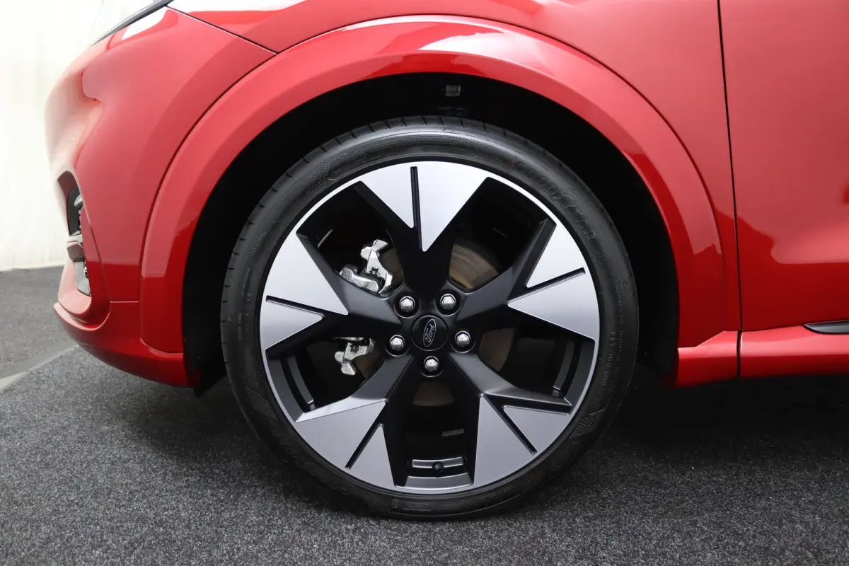 1.0 EcoBoost ST-Line X | Panoramadak | 19" Sportvelgen | Adaptive Cruise | BLIS | CarPlay/Android Auto | Stoelverwarming | 360 Camera | Keyless | B&O Audio