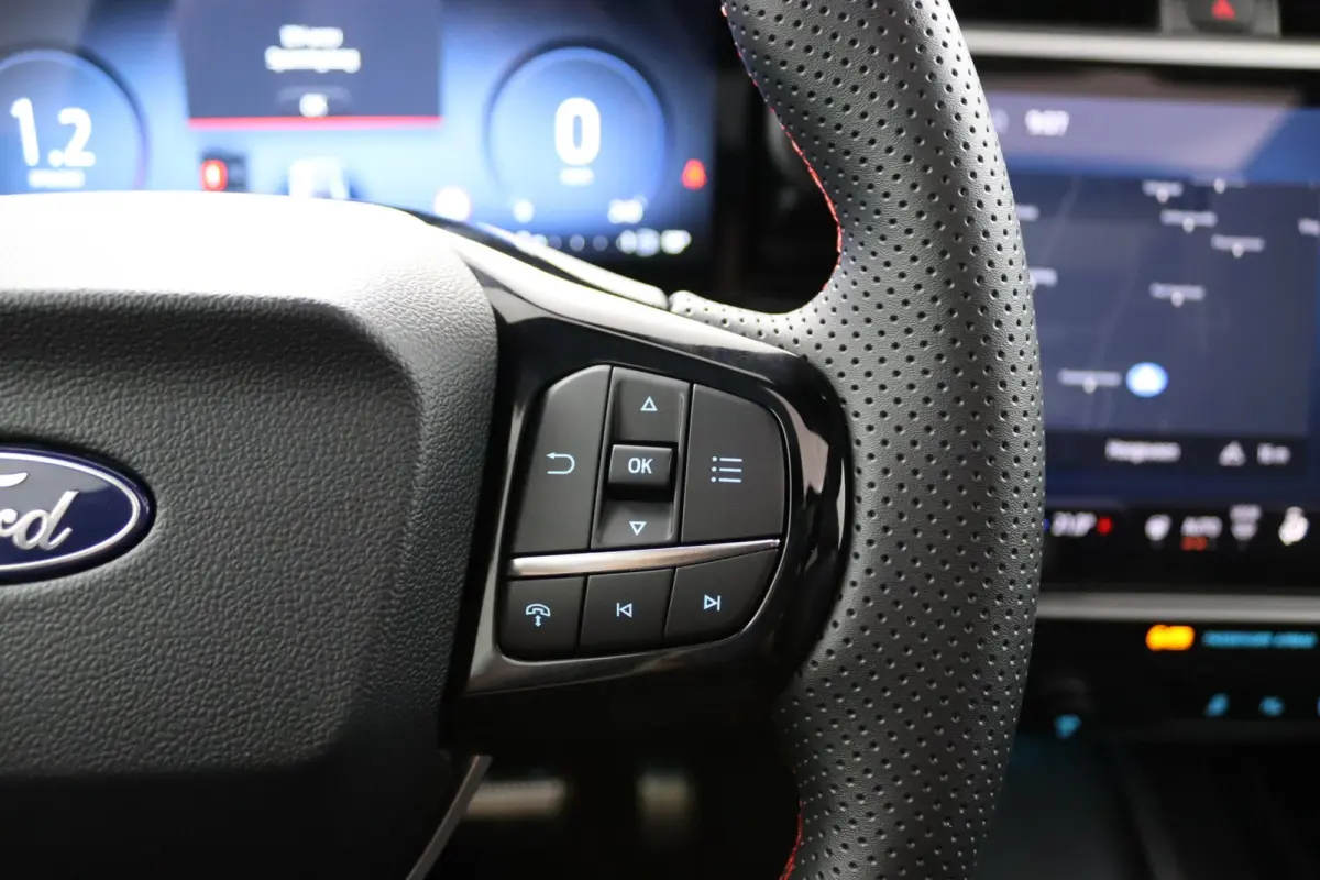 1.0 EcoBoost ST-Line X | Panoramadak | 19" Sportvelgen | Adaptive Cruise | BLIS | CarPlay/Android Auto | Stoelverwarming | 360 Camera | Keyless | B&O Audio