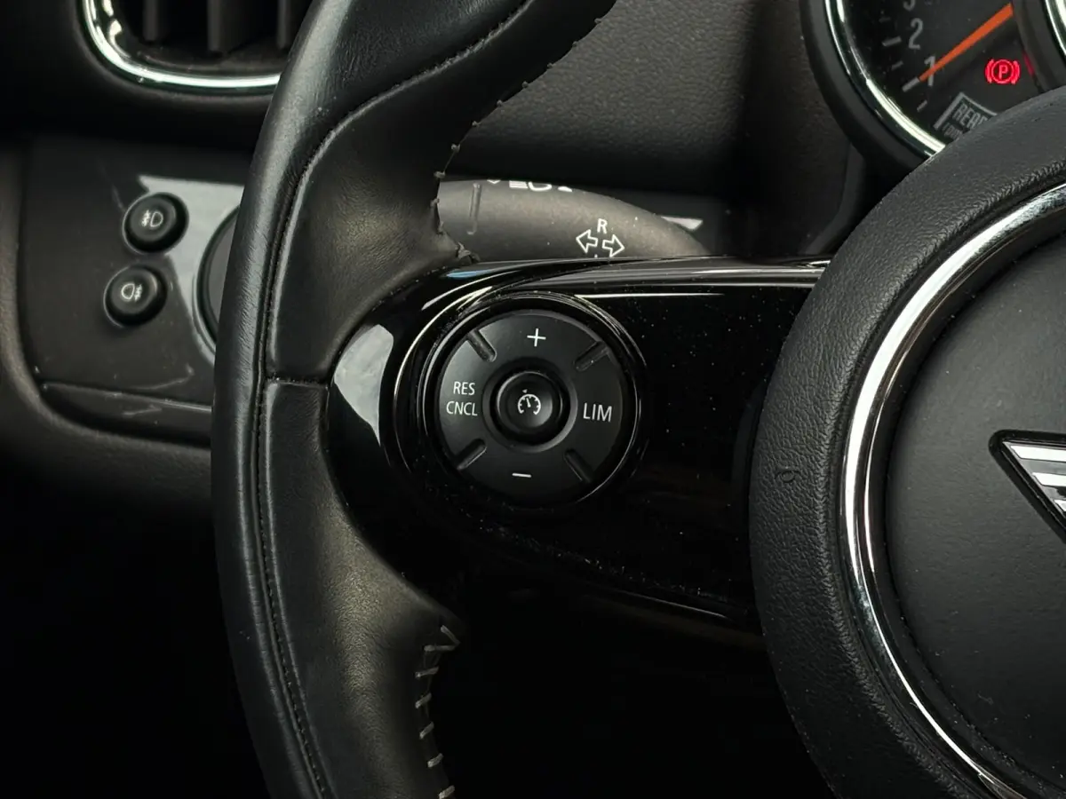1.5 136pk Cooper Dutch Made Edition | Stoelverwarming | Harman Kardon | Sensoren | Navigatie |