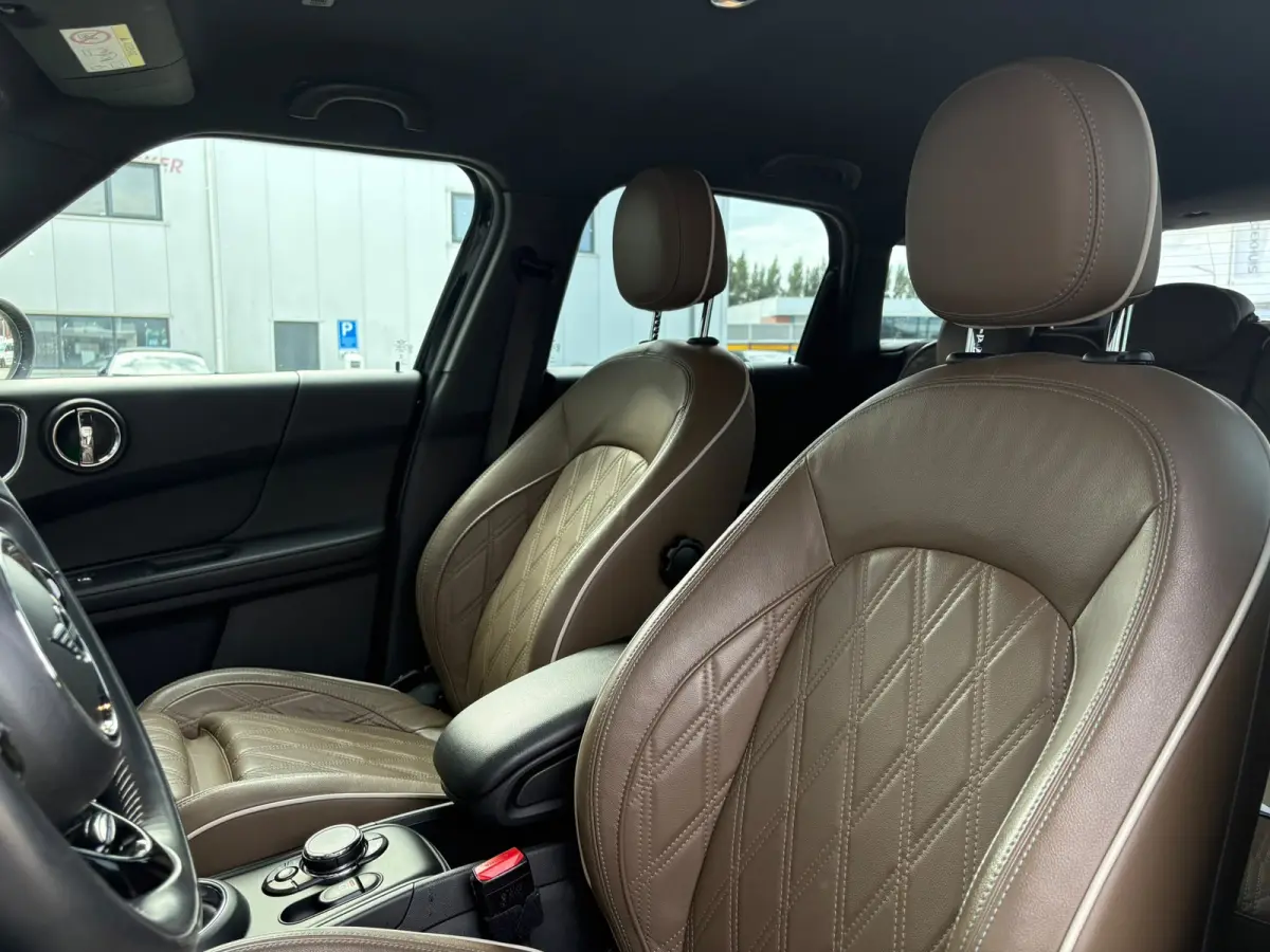1.5 136pk Cooper Dutch Made Edition | Stoelverwarming | Harman Kardon | Sensoren | Navigatie |