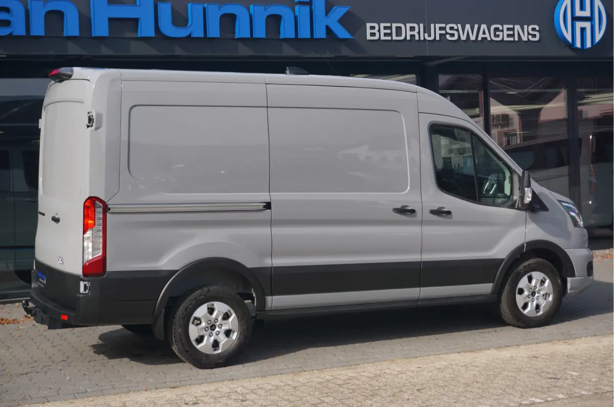 350M L2H2 Limited AUT-8 165PK BPM VRIJ Navi, 360 Cam, ACC, Xenon, Lm Velg, Trekhaak!! NR. A116