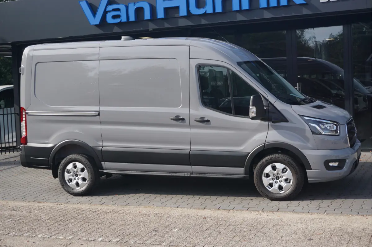 350M L2H2 Limited AUT-8 165PK BPM VRIJ Navi, 360 Cam, ACC, Xenon, Lm Velg, Trekhaak!! NR. A116