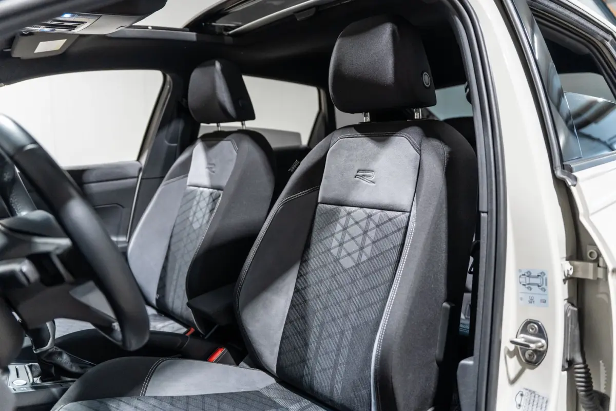 1.5 TSI R-Line DSG PANO IQ