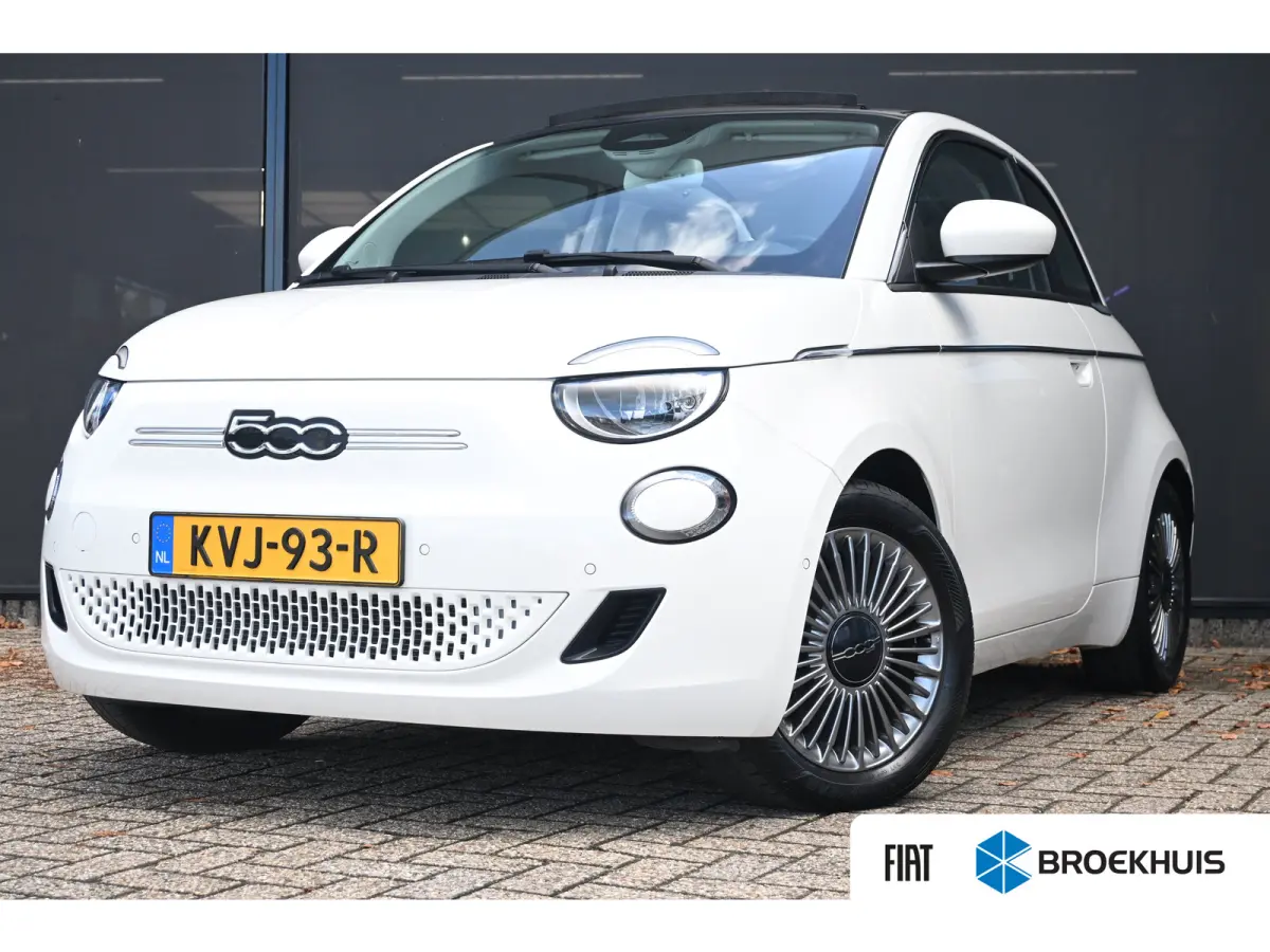 Icon 42 kWh | Navi by app | Cruise control | Elektr. ramen voor | DAB | Stoelverwarming | Achteruitrijcamera | Armsteun voor | LMV 16" |