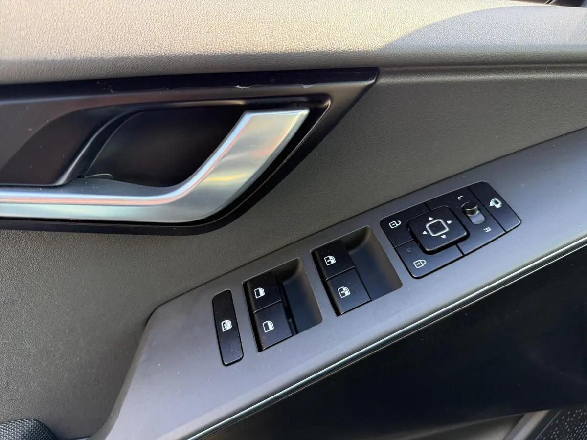1.6 GDi Hybrid DynamicLine | NAVI | CAMERA | CLIMATE & CRUISE CONTROLE | ETC...