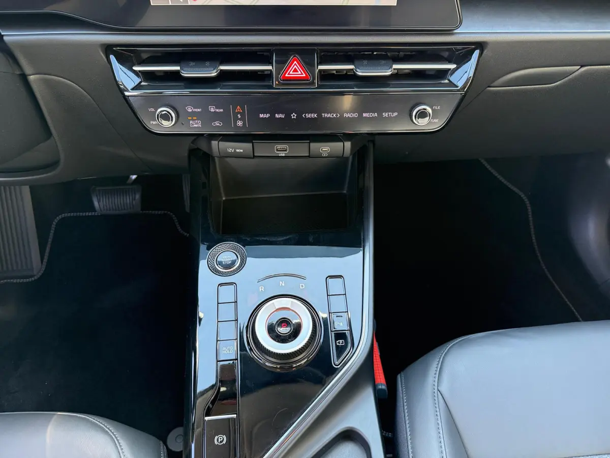 1.6 GDi Hybrid DynamicLine | NAVI | CAMERA | CLIMATE & CRUISE CONTROLE | ETC...