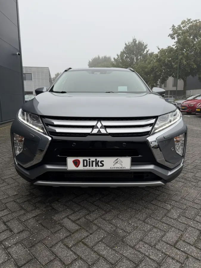 1.5 DI-T First Edition (Trekhaak (1.600kg) - Camera - Leder incl stoelverwarming - Parkeersensoren V+A - Keyless Entry - Head up)