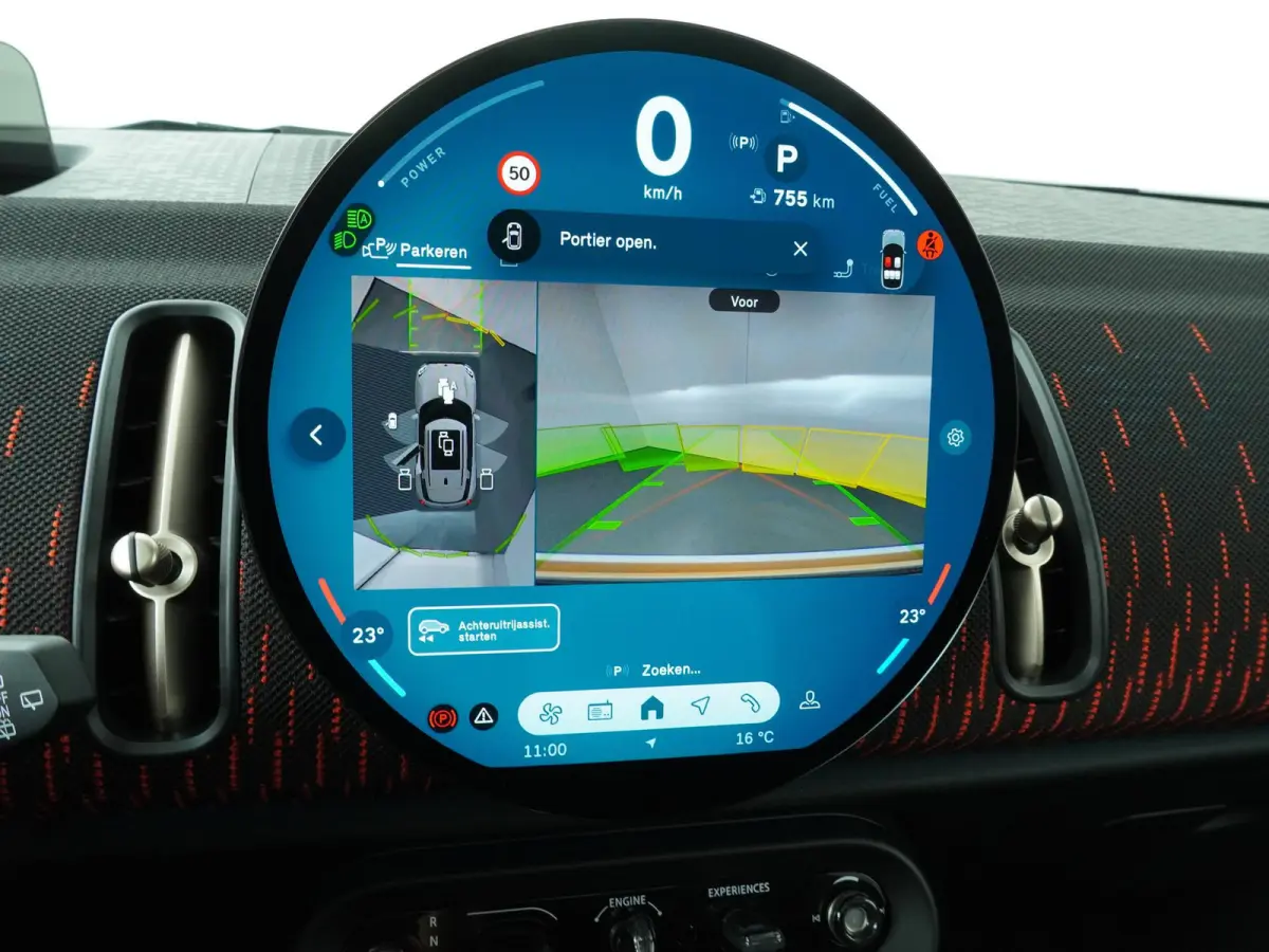 C JCW Trim | Pakket XL| Glazen Panoramadak | Trekhaak Elektrisch | Stuur & Stoelverwarming | Harman Kardon | Head-Up Display | Active Cruise Control |