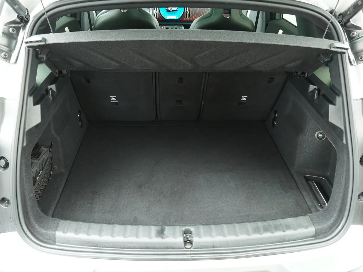 C JCW Trim | Pakket XL| Glazen Panoramadak | Trekhaak Elektrisch | Stuur & Stoelverwarming | Harman Kardon | Head-Up Display | Active Cruise Control |