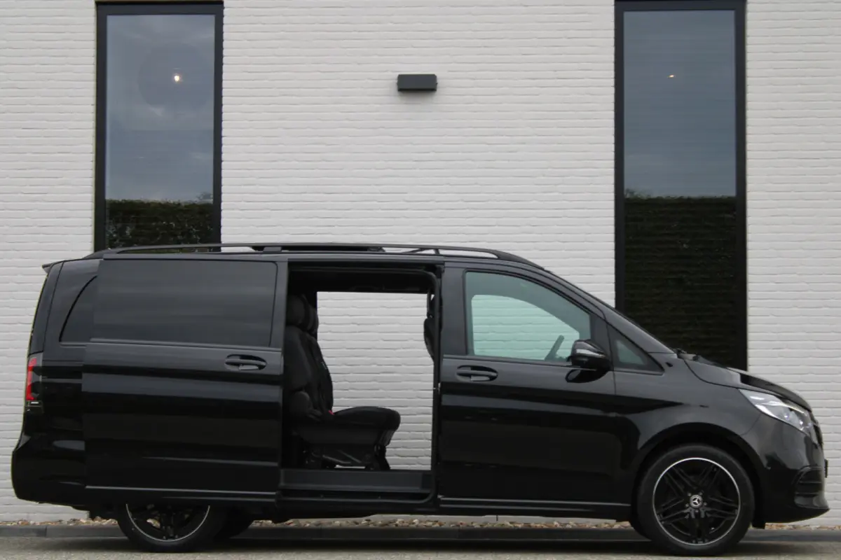 300d / DC / AMG / 4-Matic / Panorama / Elec Stoelen / Burmester / Vol Opties / NIEUWSTAAT