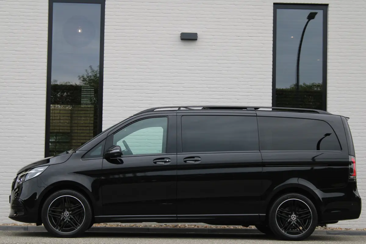 300d / DC / AMG / 4-Matic / Panorama / Elec Stoelen / Burmester / Vol Opties / NIEUWSTAAT