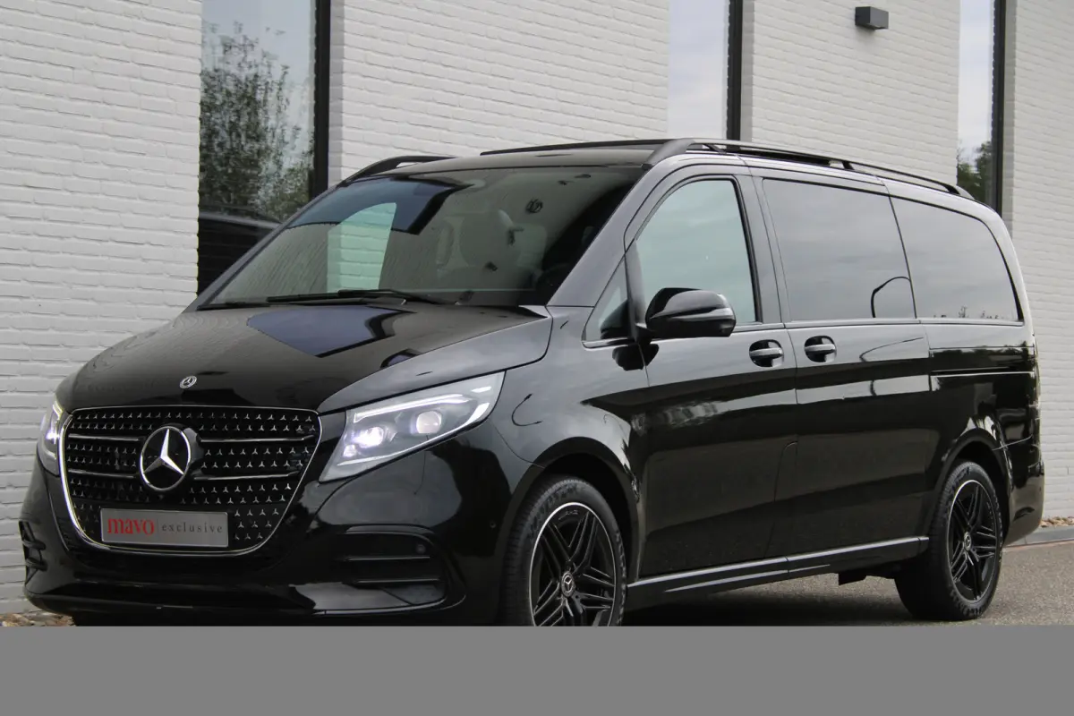 300d / DC / AMG / 4-Matic / Panorama / Elec Stoelen / Burmester / Vol Opties / NIEUWSTAAT