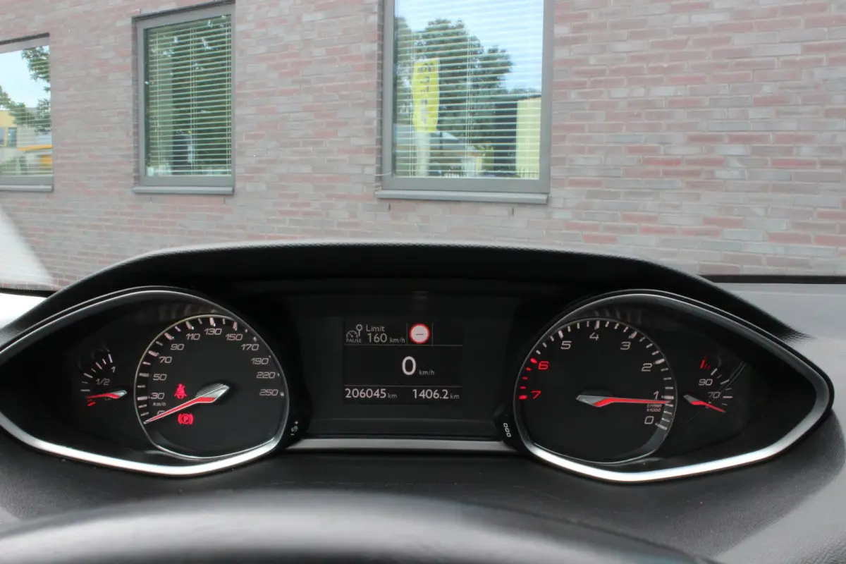 1.2 PureTech Blue Lease Executive