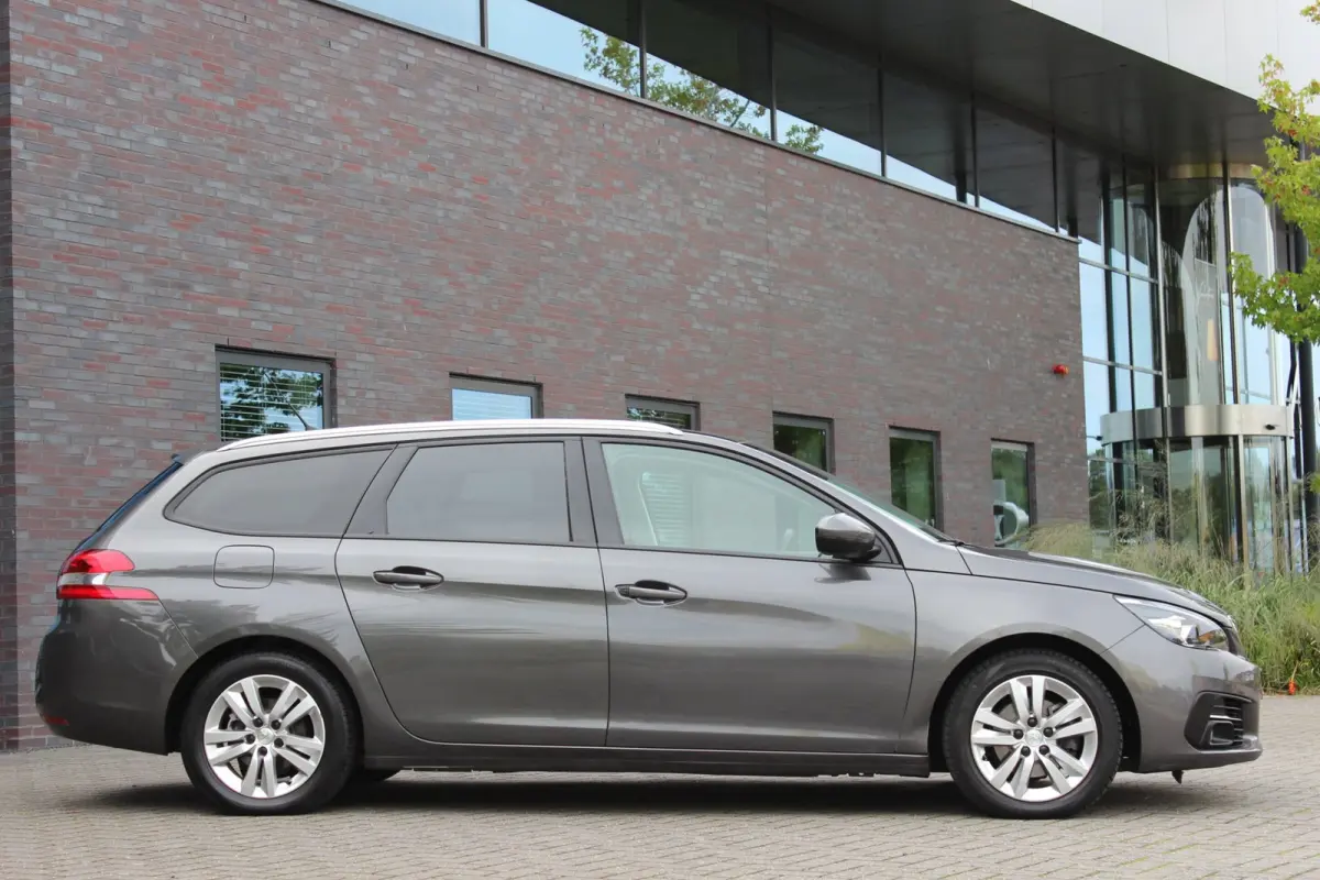 1.2 PureTech Blue Lease Executive