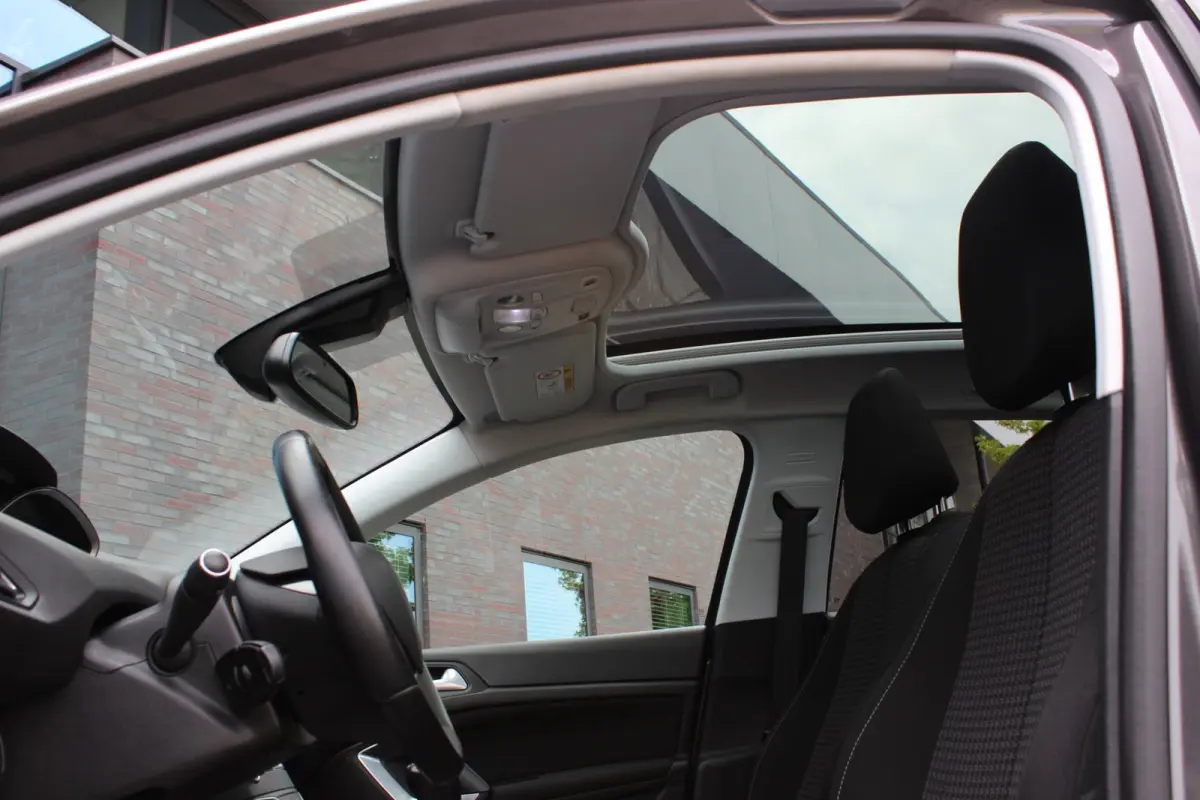 1.2 PureTech Blue Lease Executive