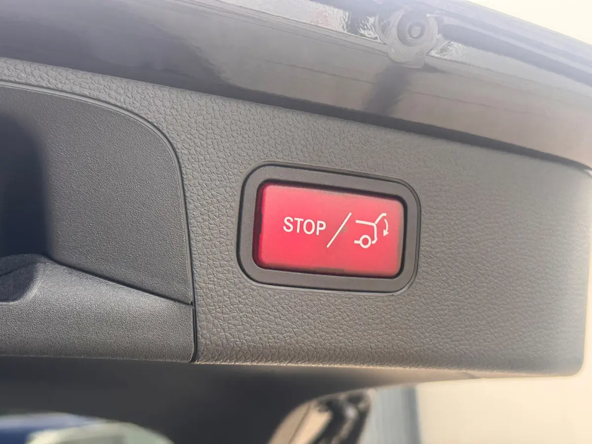 4MATIC l CAMERA l ADAPT.CRUISE l DODE HOEK l TREKHAAK l DEALER OND l