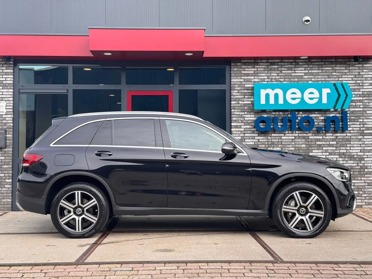 4MATIC l CAMERA l ADAPT.CRUISE l DODE HOEK l TREKHAAK l DEALER OND l