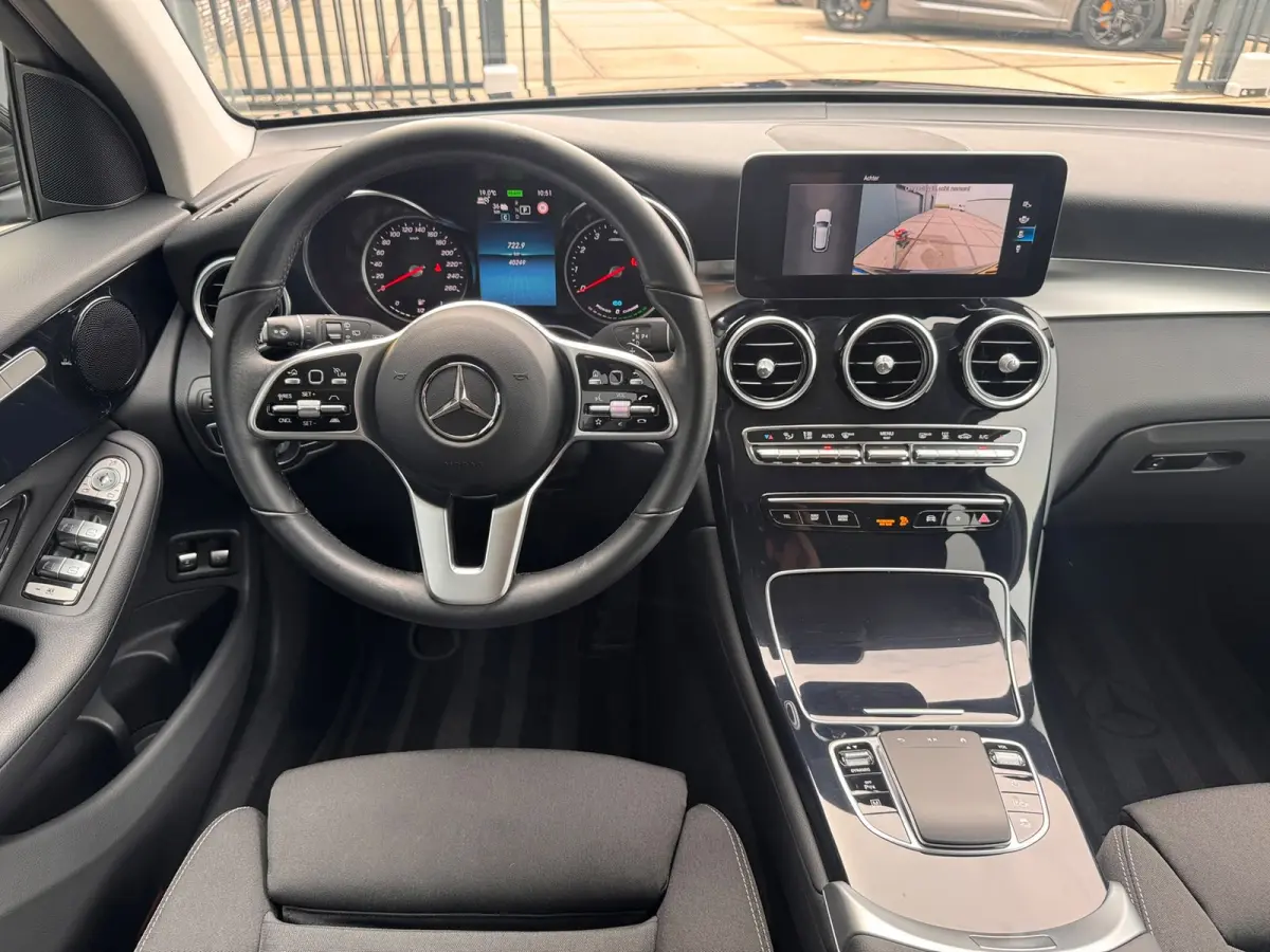 4MATIC l CAMERA l ADAPT.CRUISE l DODE HOEK l TREKHAAK l DEALER OND l